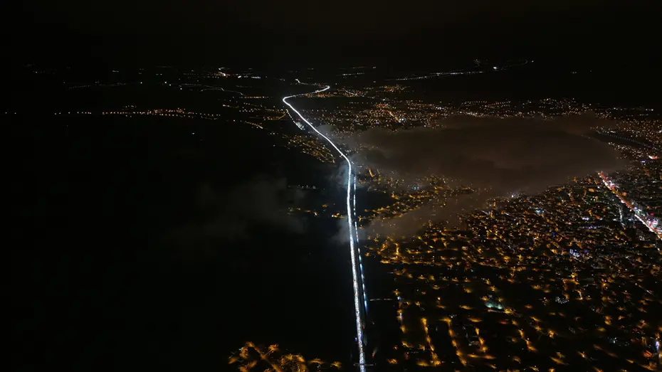 Bayram dönüşü trafik yoğunluğu: Kilit kavşakta 40 kilometrelik kuyruk