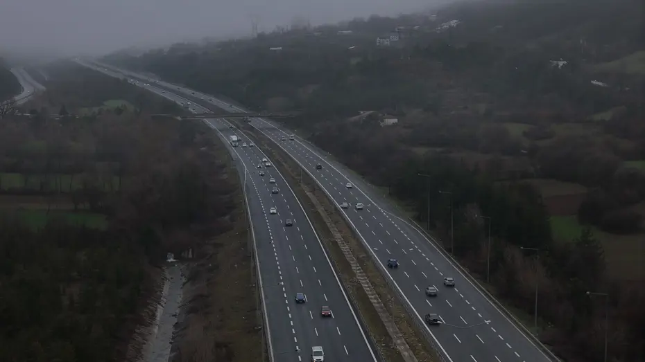 Bayram Tatili Dönüşü Yoğunluğu: Yollarda Trafik Çilesi
