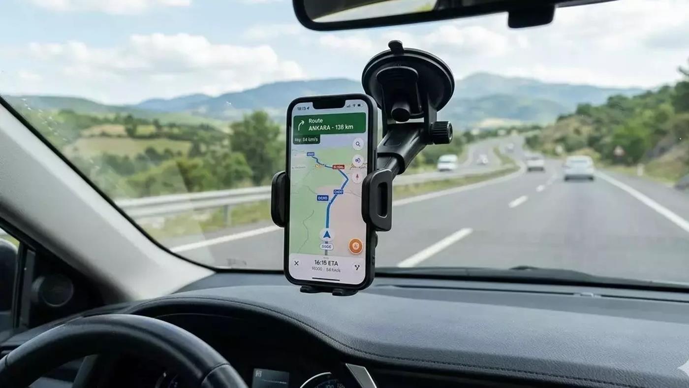 Araçlarda Telefon Tutucu ve Koku Yasakları İddiasına Resmi Açıklama