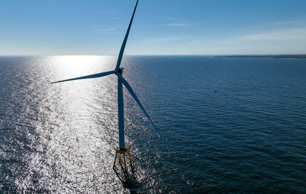 ABD, TotalEnergies'e ABD'de açık deniz rüzgar enerjisi projelerini durdurması için 1 milyar dolar ödeyecek