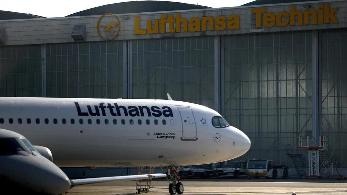 Avrupa'da Yakıt Krizi Büyüyor: Lufthansa 20 Bin Uçuşu İptal Ettiğini Duyurdu