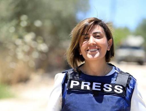 İsrail Ordusu Lübnan'ın Güneyinde Gazetecileri Hedef Aldı: Emel Halil Hayatını Kaybetti