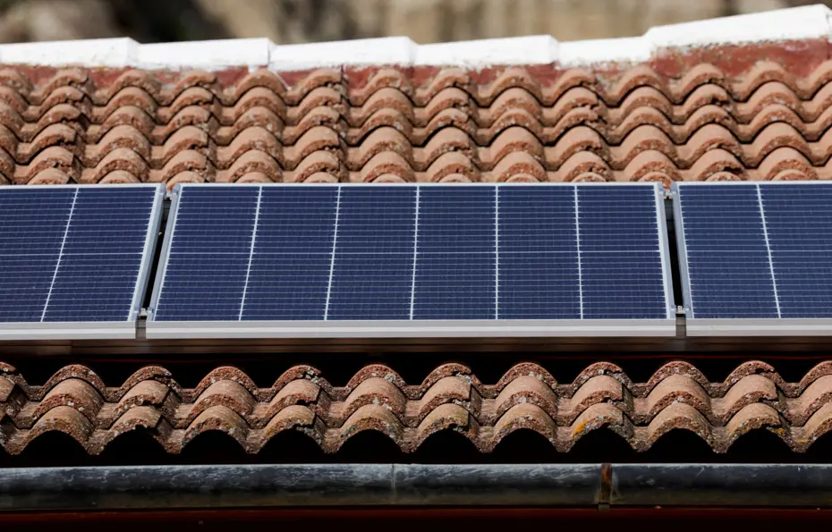 Avrupa'da Enerji Krizi: Çatışmalar Güneş Enerjisi Talebini Rekor Seviyeye Taşıdı