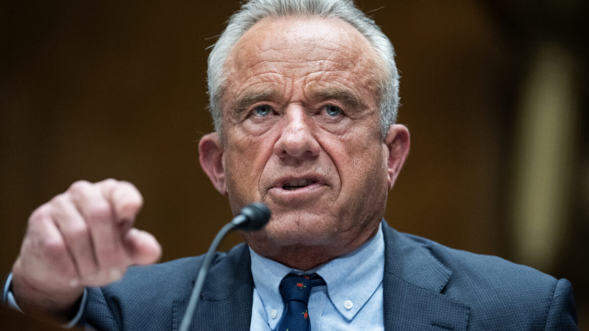 ABD Senatosu'nda RFK Jr.'ın Mikrop Teorisi Karşıtlığına Tepki