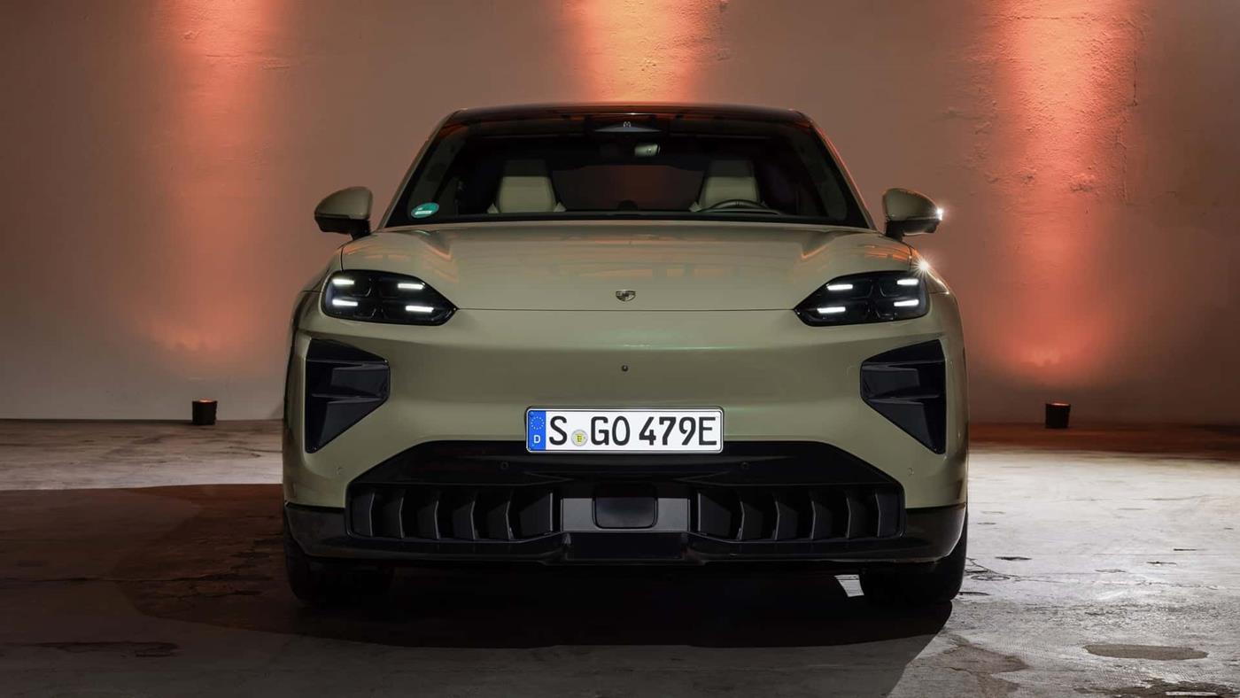 Porsche'nin En Güçlü Seri Üretim Aracı: 1156 Beygirlik Cayenne Coupe Electric Tanıtıldı