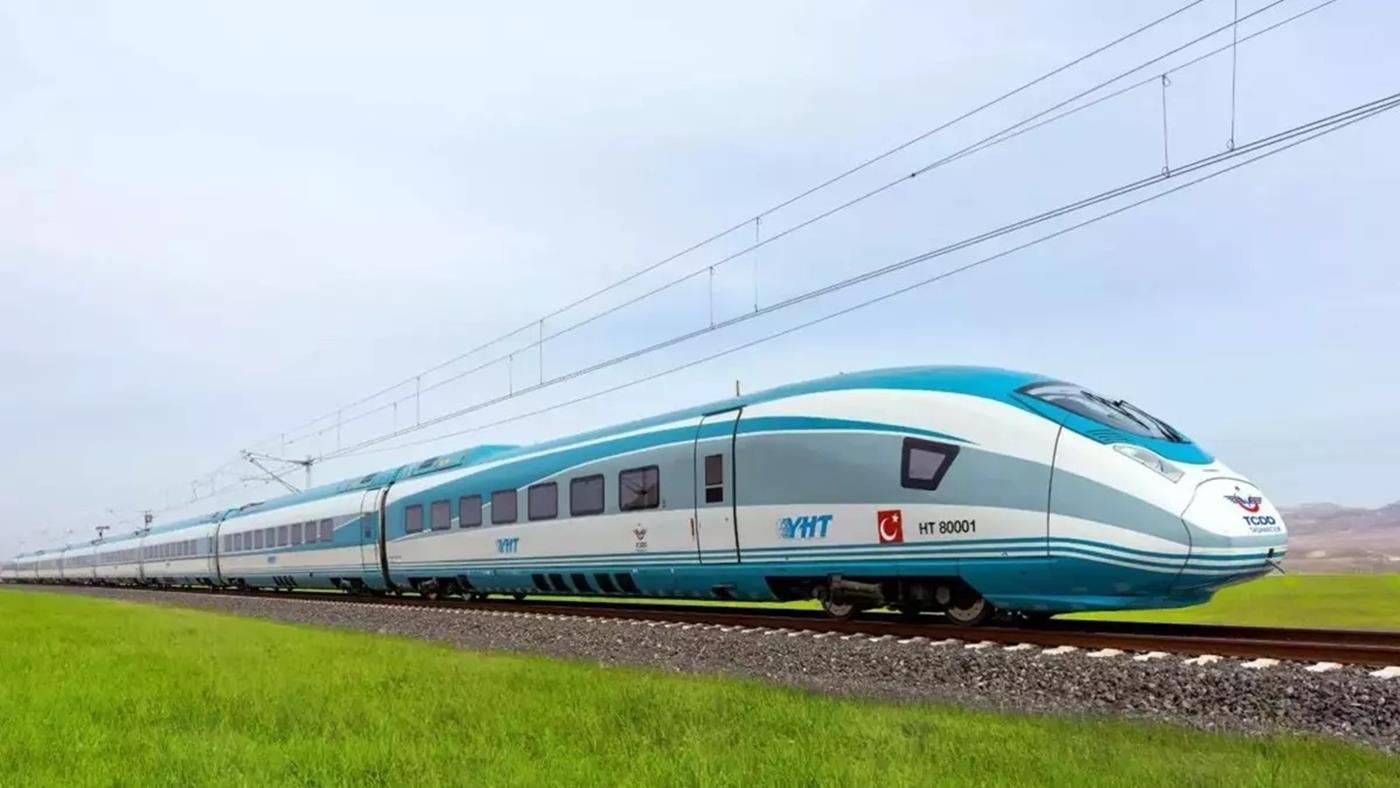 Türkiye'nin Milli Hızlı Treni Test Sürüşlerinde 225 Km/s Hıza Ulaştı