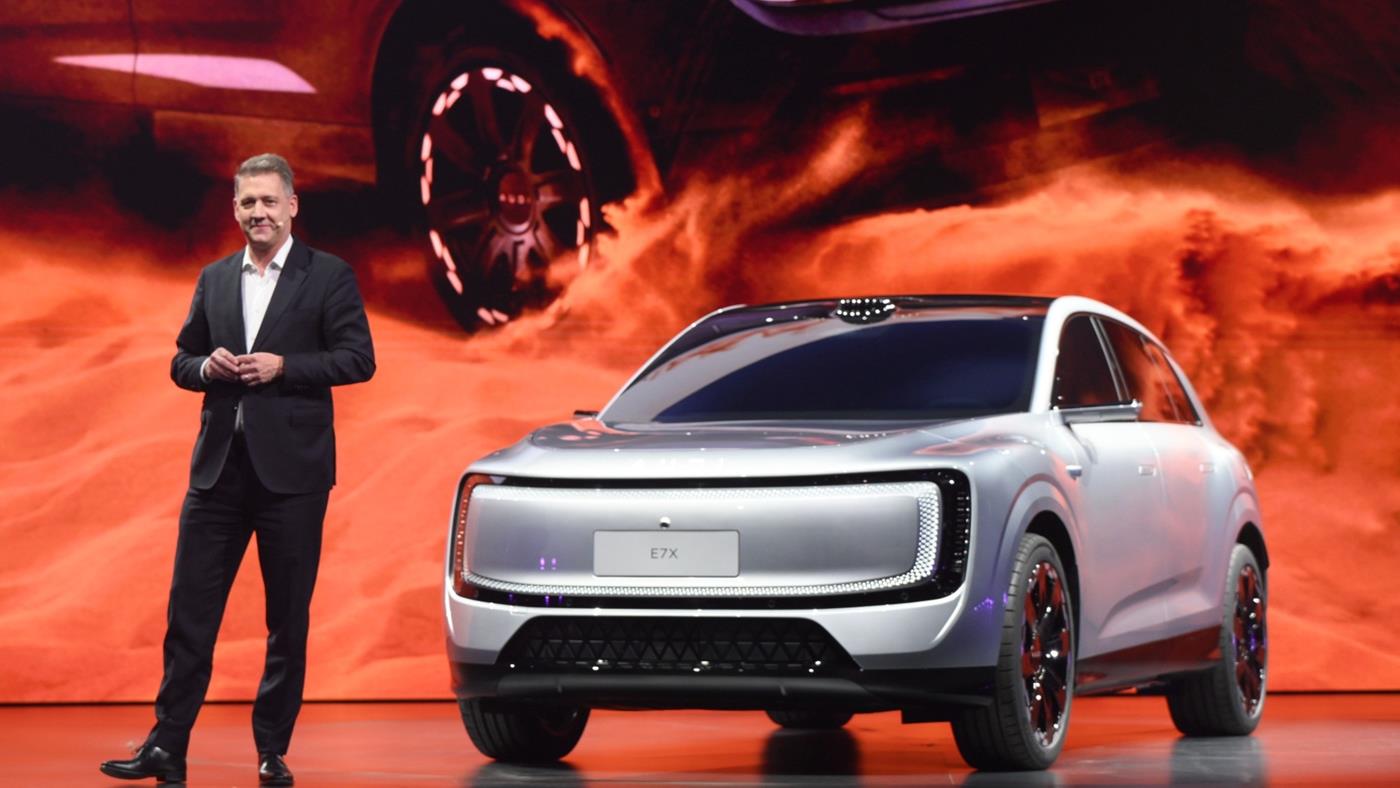 Audi'nin Logosuz Elektrikli SUV'u E7X Tanıtıldı: 750 Km Menzil ve 680 Beygir Güç