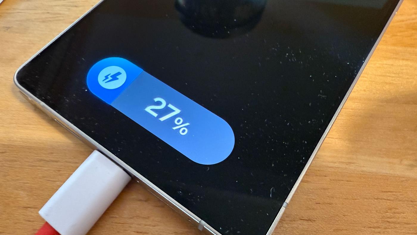 Samsung Galaxy S25 ve S24 Serisinde Kritik Pil ve Isınma Sorunu