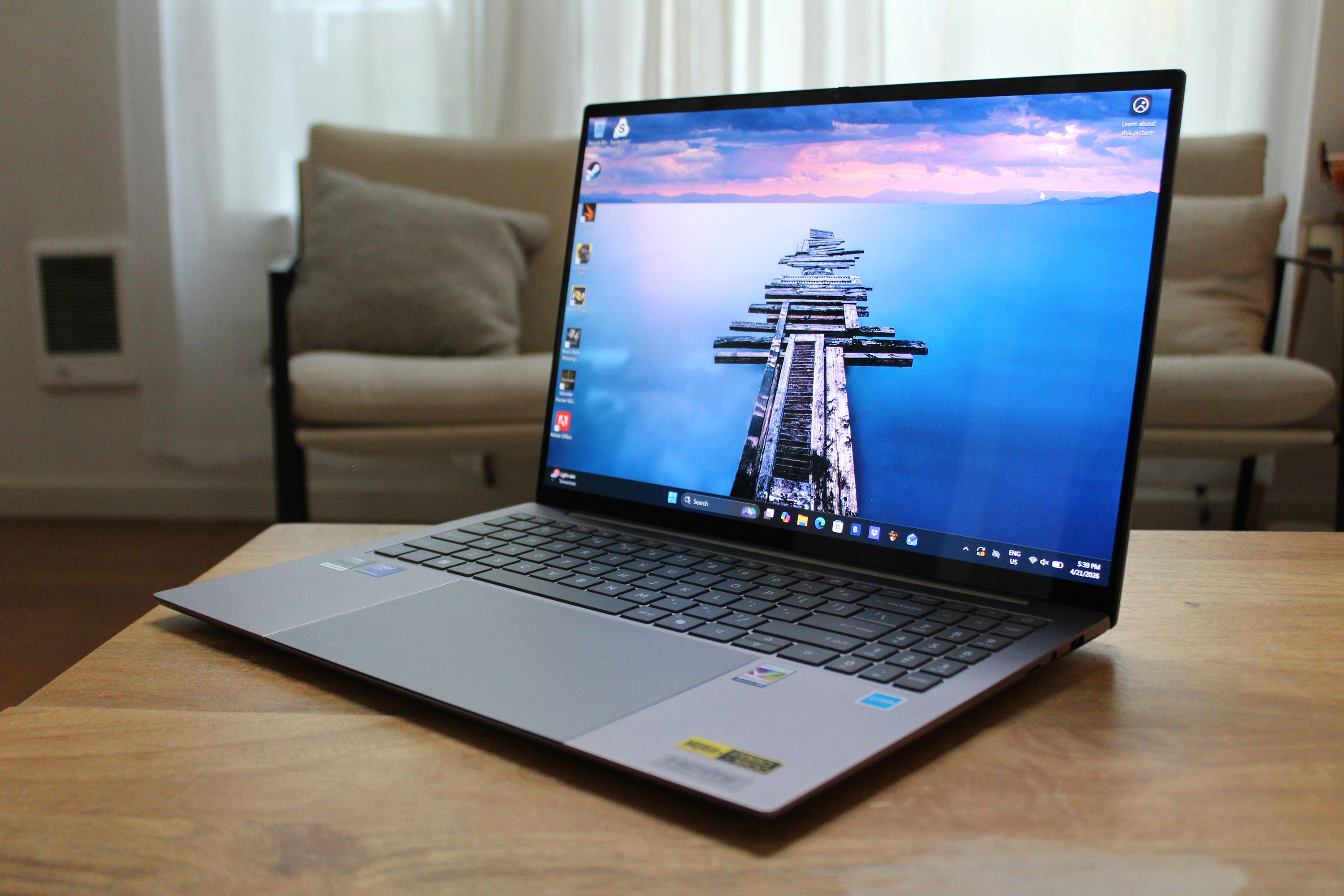 Acer Swift 16 AI (2026) İncelemesi: Dev Dokunmatik Yüzey Beklentileri Karşılıyor mu?