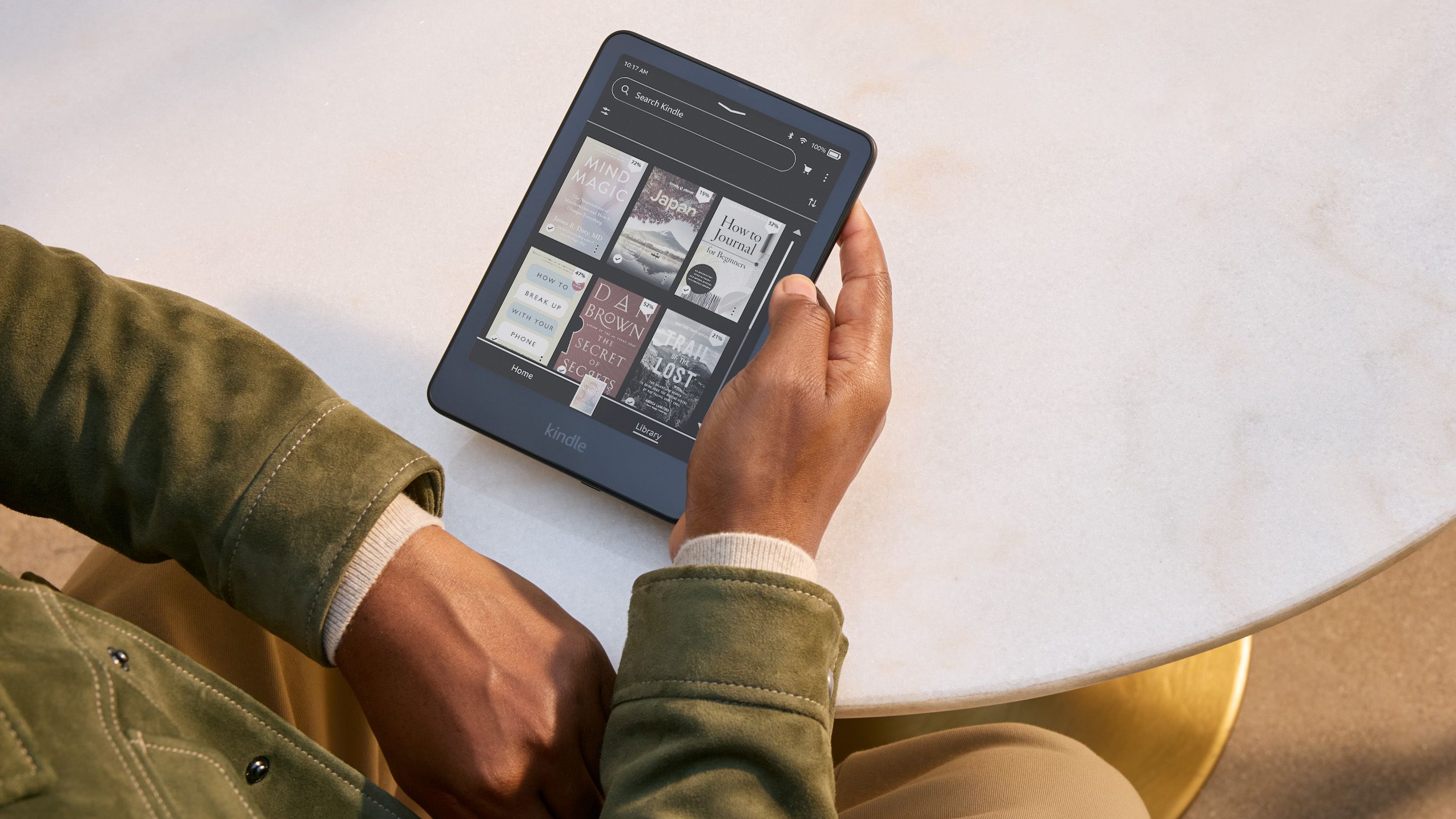 Amazon Kindle Colorsoft Serisine Beklenen Karanlık Mod Güncellemesi Geldi