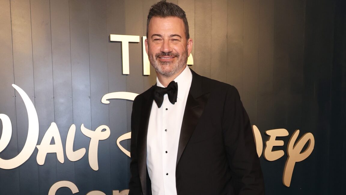 FCC, Jimmy Kimmel'in Trump Şakasının Ardından ABC'nin Lisanslarını İncelemeye Aldı