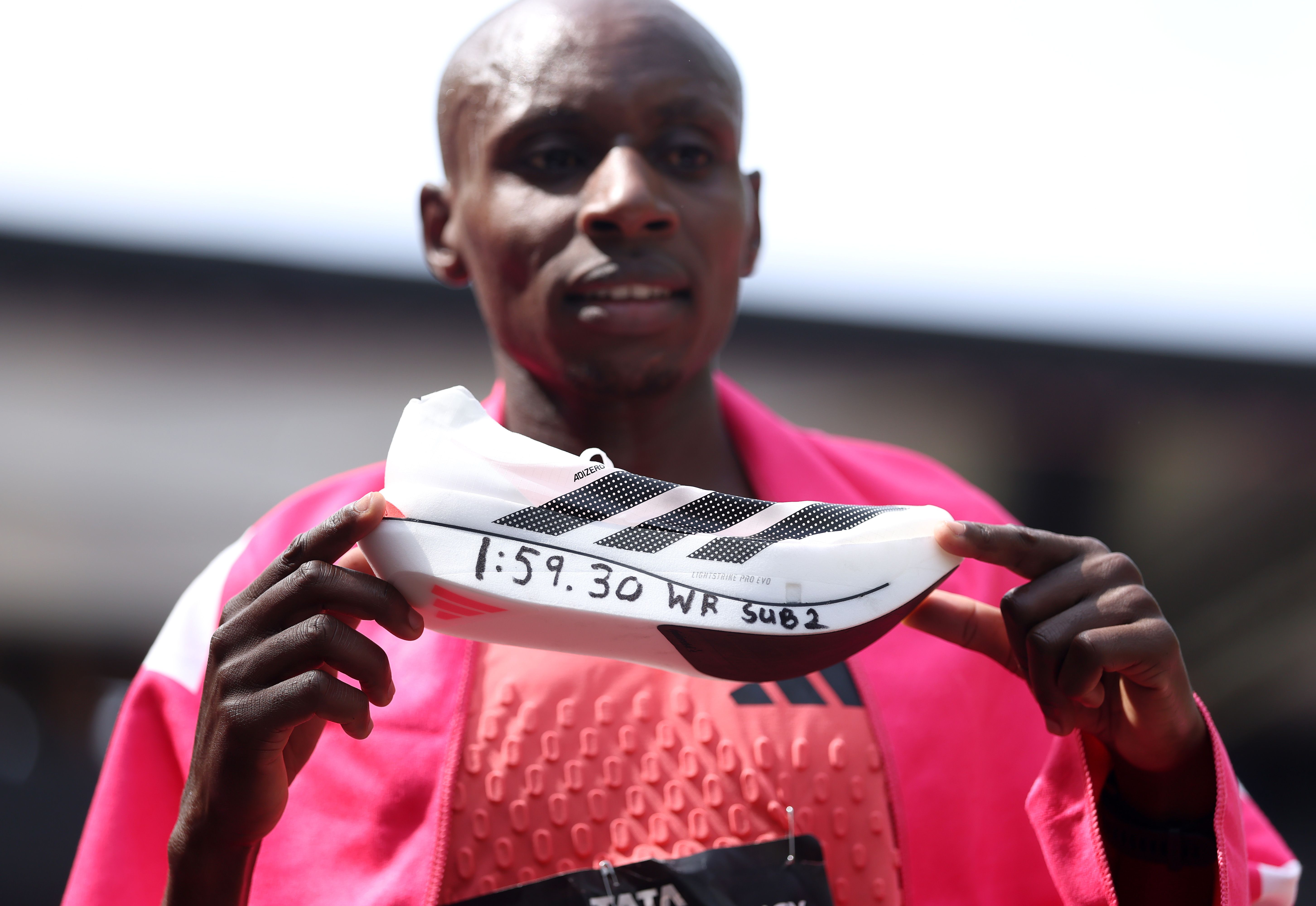 Adidas Adizero Adios Pro Evo 3 İncelemesi: Dünya Rekoru Kıran Ayakkabı