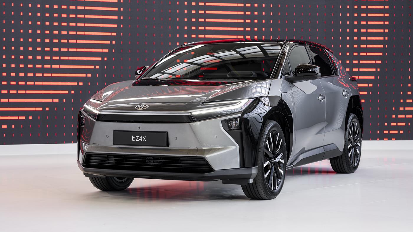 Yeni Toyota bZ4X Gerçek Kullanım Testinde Resmi Menzil Değerlerini Aştı