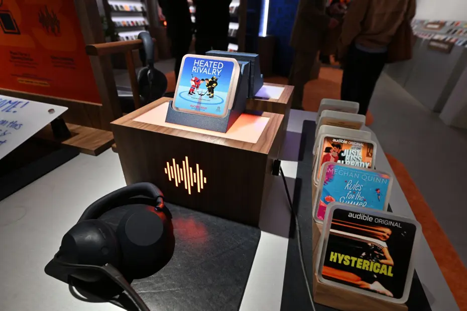 Amazon'un Sesli Kitap Platformu Audible, New York'ta Kitapsız Kitabevi Açtı