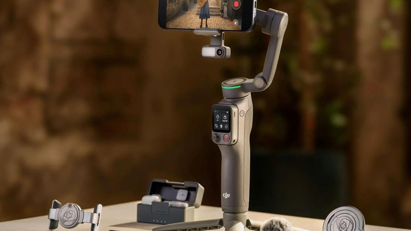 DJI, Ayrılabilir Dokunmatik Ekranlı Yeni Gimbalı Osmo Mobile 8P'yi Tanıttı