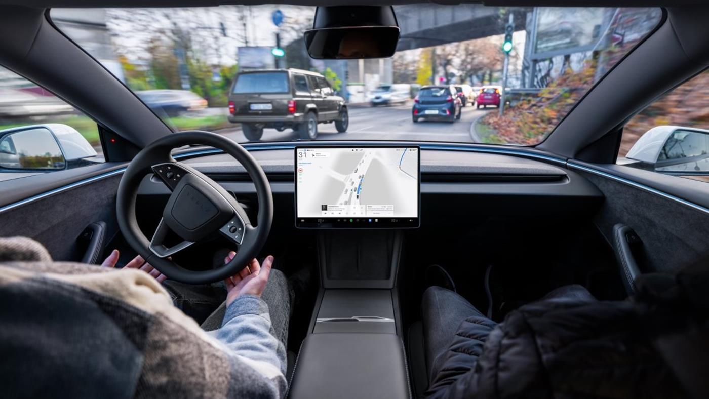Tesla, Avrupa Genişlemesi İçin İrlanda ile FSD Onayı Görüşmelerine Başladı