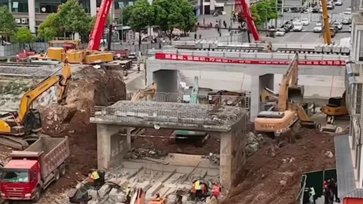 Çin'de 2.500 Tonluk Demiryolu Köprüsü 24 Saatte Yenilendi