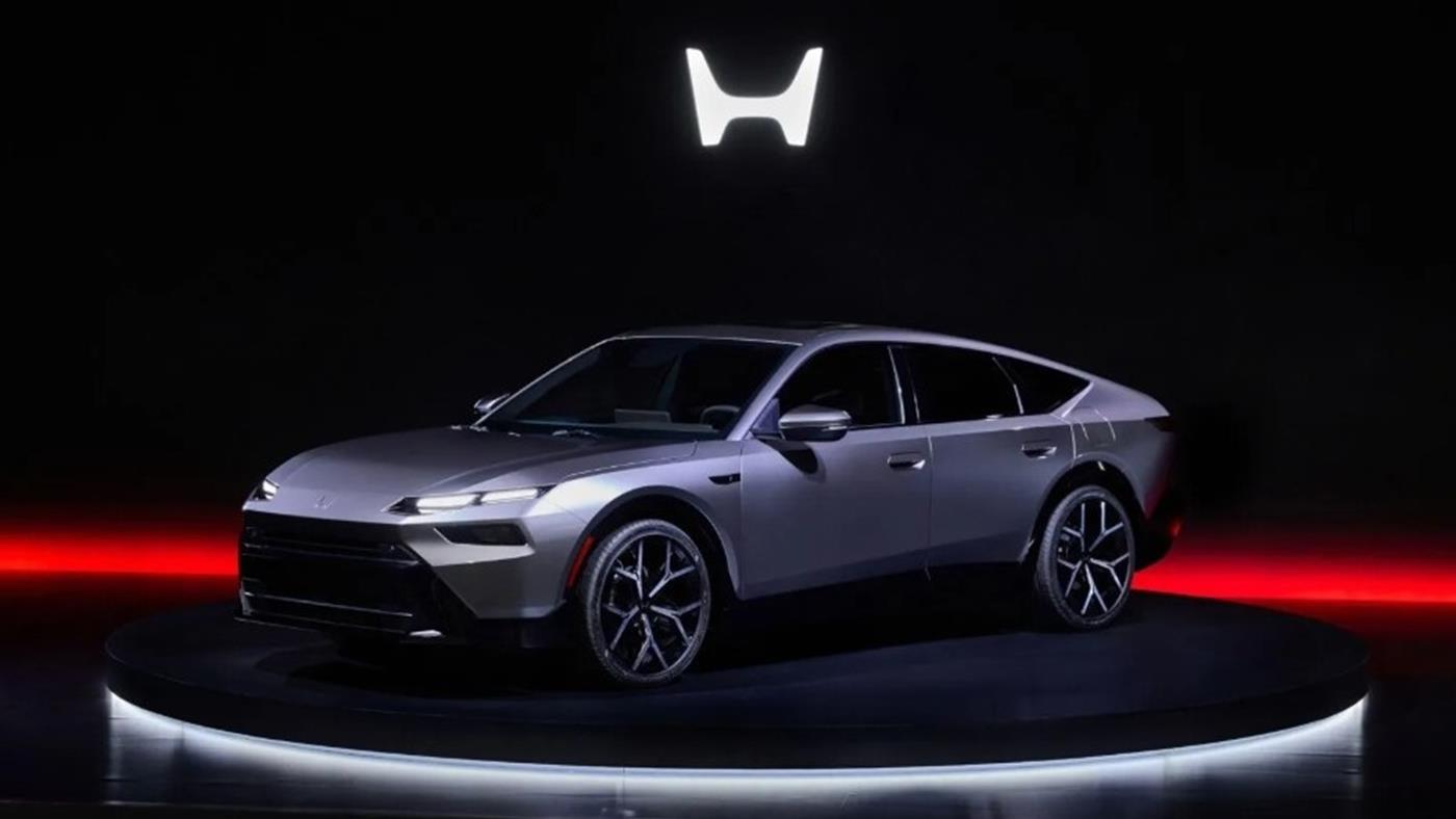 Honda'dan Stratejik Dönüş: Yeni Nesil Hibrit Fastback Prototipi Tanıtıldı