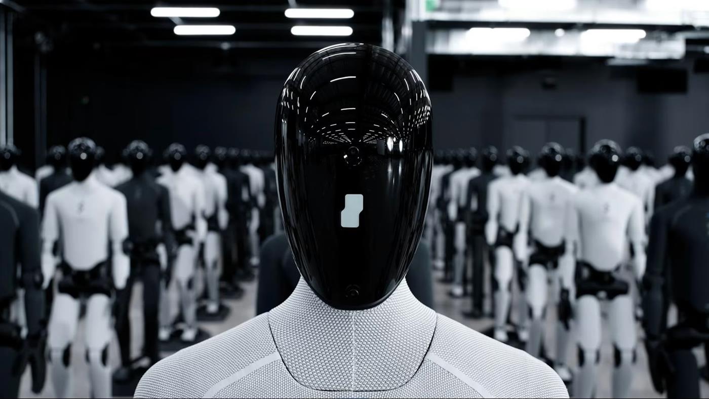 İnsan ve İnsansı Robot Karşı Karşıya: 10 Saatlik Figure AI Düellosunun Kazananı Belli Oldu