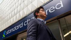 Standard Chartered, Yapay Zeka Kullanımını Artırırken 7.800 Çalışanını İşten Çıkaracak