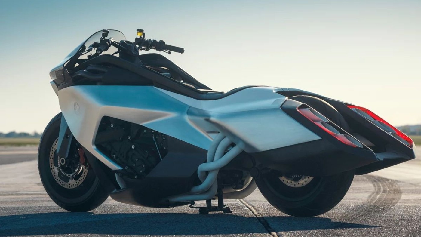 BMW'nin Yeni Konsept Motosikleti Vision K18 Savaş Uçağı Tasarımıyla Tanıtıldı