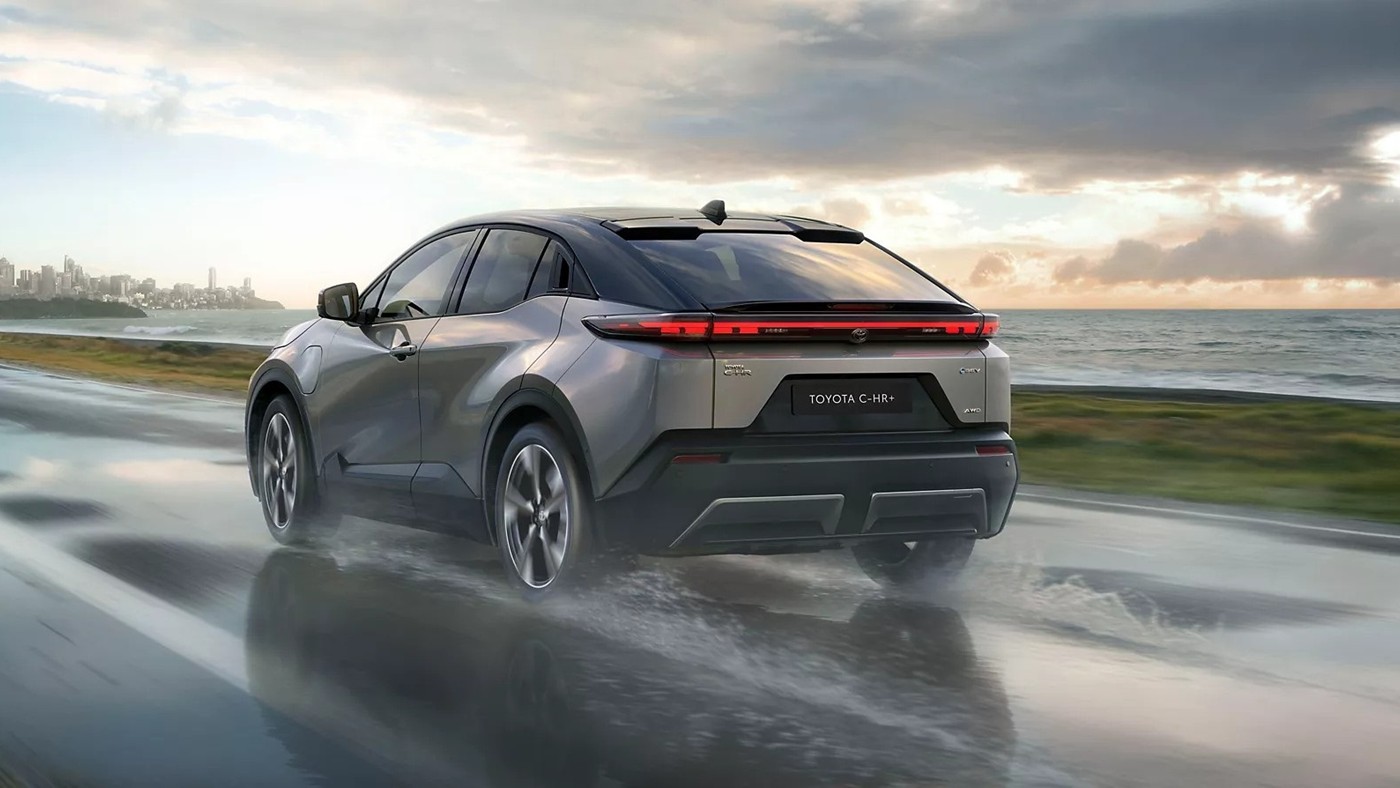 Tamamen Elektrikli Toyota C-HR+: 12 kWh Tüketim ve 600 Km'ye Varan Menzil