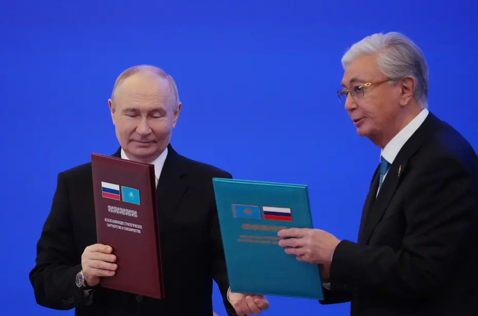 Kazakistan ve Rusya'dan 16 Milyar Dolarlık Nükleer Santral Anlaşması