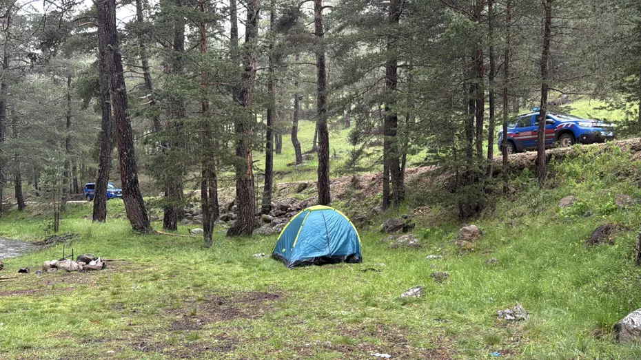 Bolu'da Kamp Yapan Ailenin Yakınına Yıldırım Düştü: 3 Yaralı