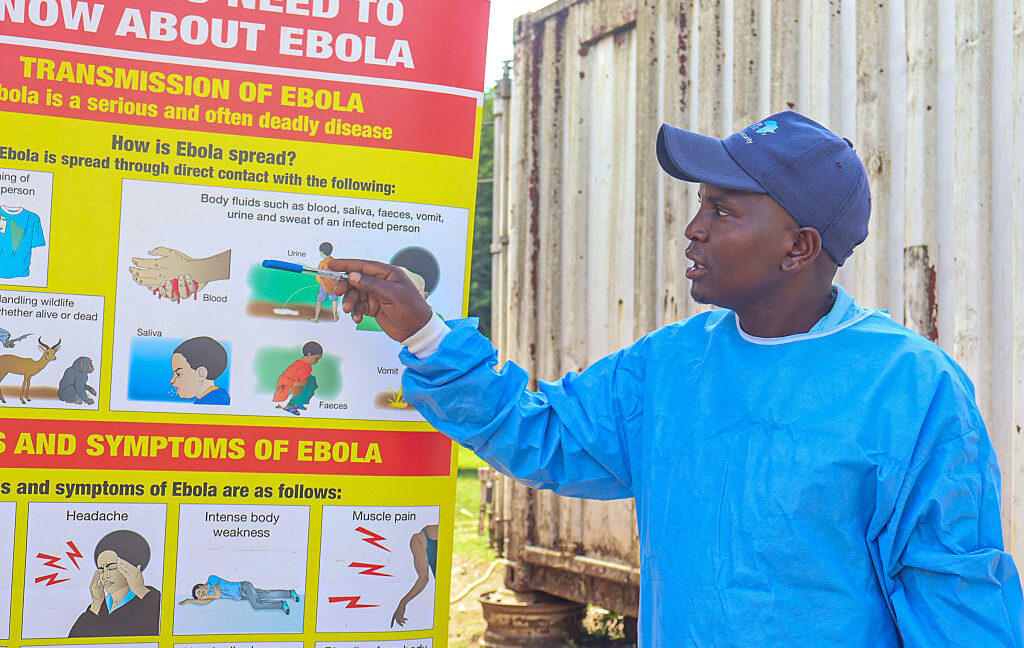 Kenya Mahkemesi, ABD'nin Ebola Temaslı Vatandaşlarını Ülkeye Gönderme Planını Durdurdu