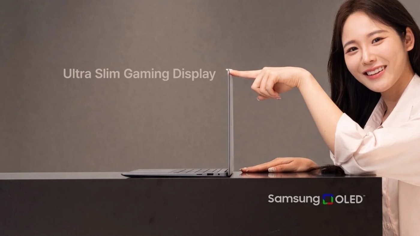Samsung, Oyuncu Laptopları İçin Yüzde 20 Daha İnce Ultra Slim OLED Panelini Tanıttı