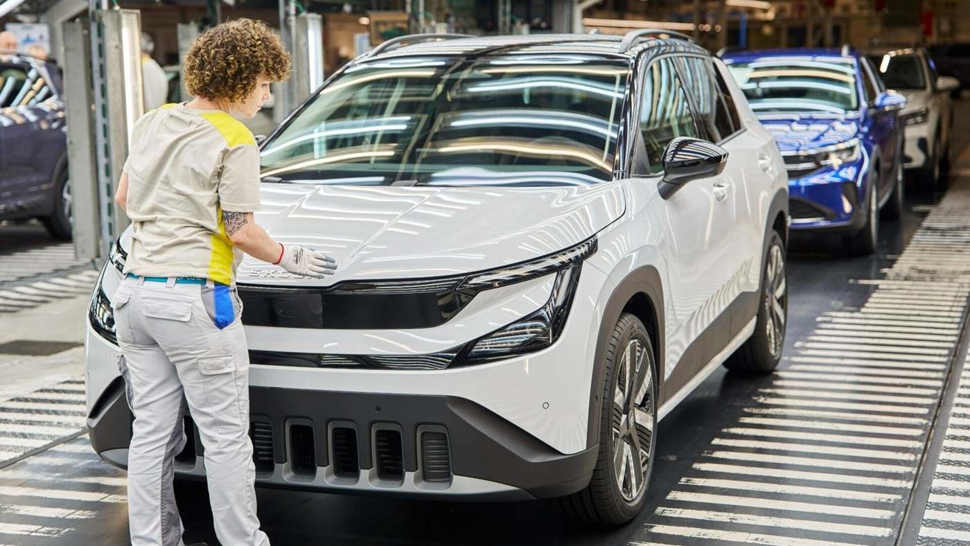 Skoda'nın En Uygun Fiyatlı Elektrikli Modeli Epiq Seri Üretime Girdi