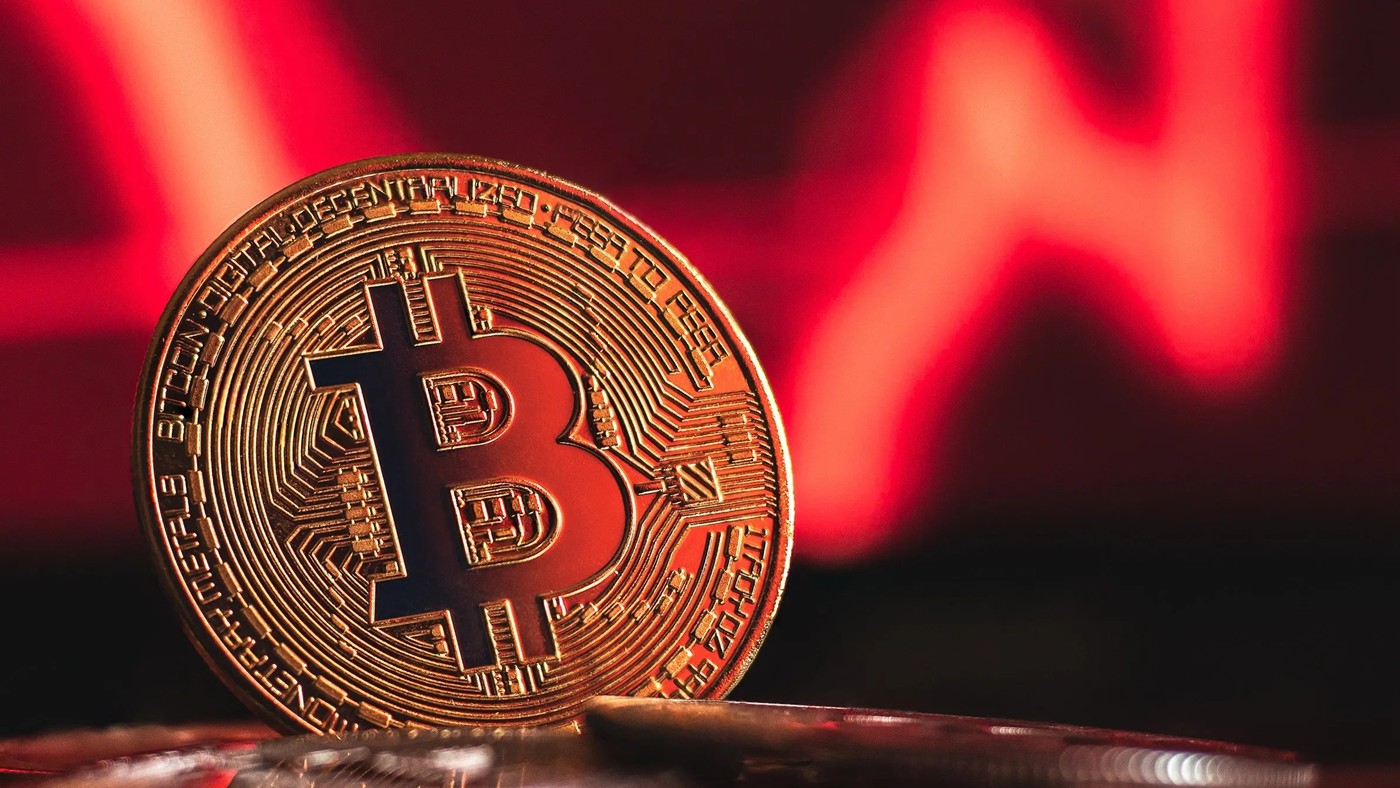 Balinalar 700 Milyon Dolarlık Bitcoin'i Soğuk Cüzdanlara Çekti: Yükseliş Sinyali mi?