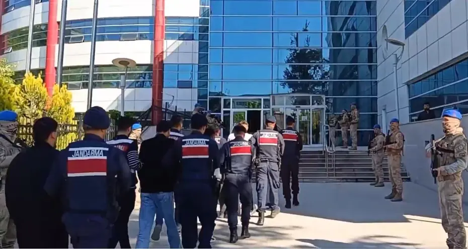 34 İlde Dev Siber Operasyon: Yasa Dışı Bahis ve Dolandırıcılık Şebekesi Çökertildi