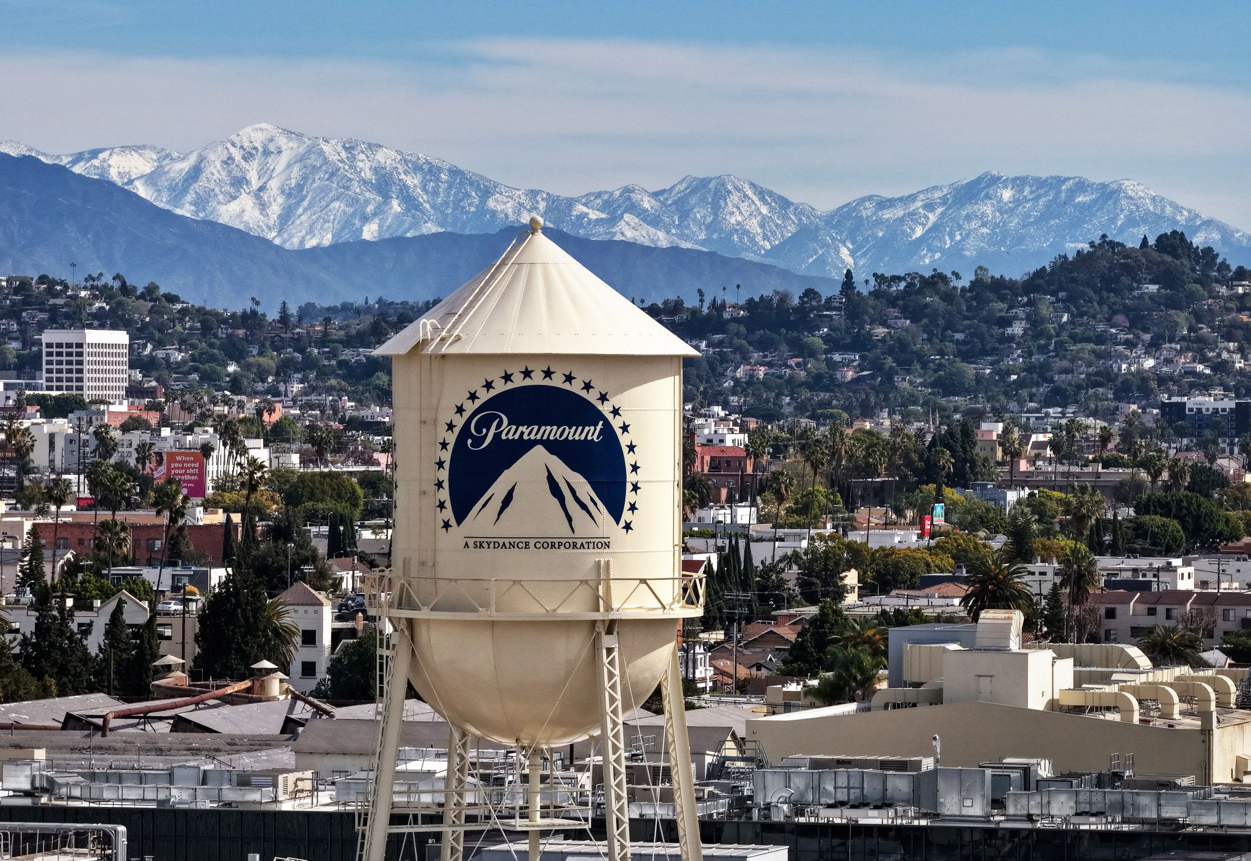 Paramount, Warner Bros. Birleşmesini Eleştiren Reklamı Yayınlamayı Reddetti