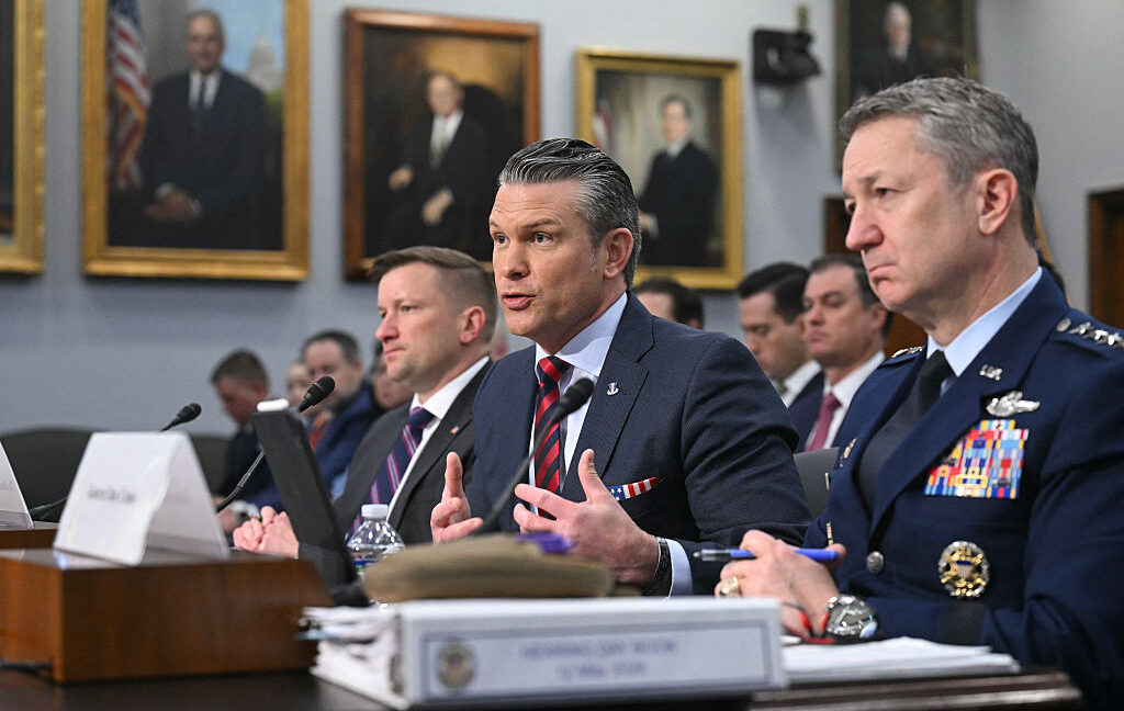 Pentagon'un Yeni Kısayolu: Kongre Raporları Artık Üretken Yapay Zeka İle Yazılıyor