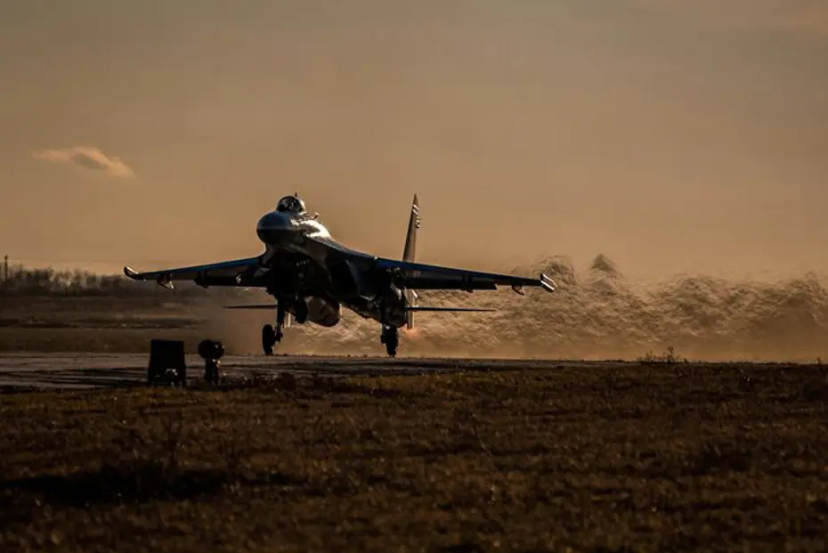 Ukrayna'ya Ait Su-24M Bombardıman Uçağı Düştü: 2 Pilot Hayatını Kaybetti