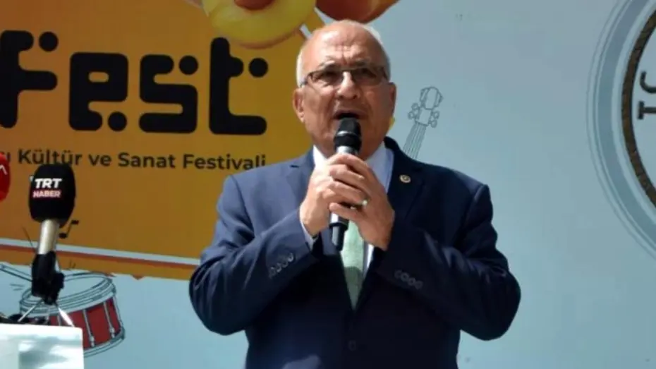 İYİ Parti Milletvekili Burhanettin Kocamaz Telefon Dolandırıcılarına 10 Kilo Altın Kaptırdı
