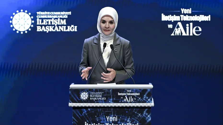 Bakan Göktaş'tan Dijital Çağ Uyarısı: "Hiçbir Algoritma Ailenin Yerini Tutamaz"