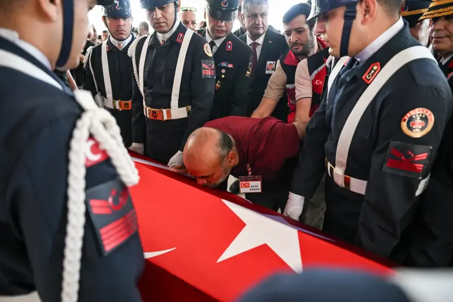 Şehit Uzman Çavuş Samet Karabulut, Adana'da Son Yolculuğuna Uğurlandı