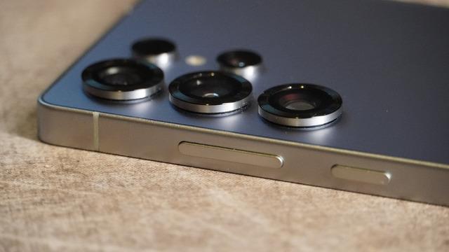 A101'den Teknoloji Hamlesi: Samsung Galaxy S25 Ultra ve Popüler Akıllı Telefonlar Satışa Çıktı