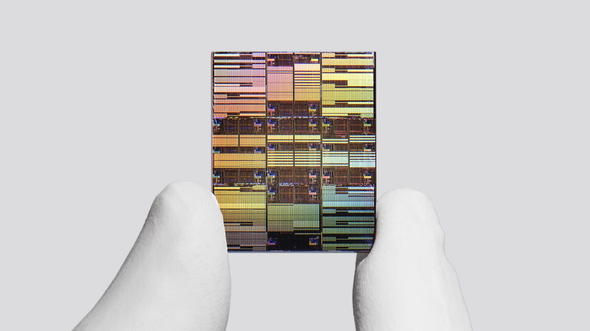 IBM Dünyanın İlk 1 Nanometre Altı Çip Teknolojisini Duyurdu