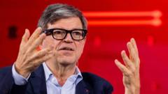 Yapay Zeka Öncüsü Yann LeCun: "Mevcut LLM'ler Akıllı Değil, Robotik İçin Yetersiz"