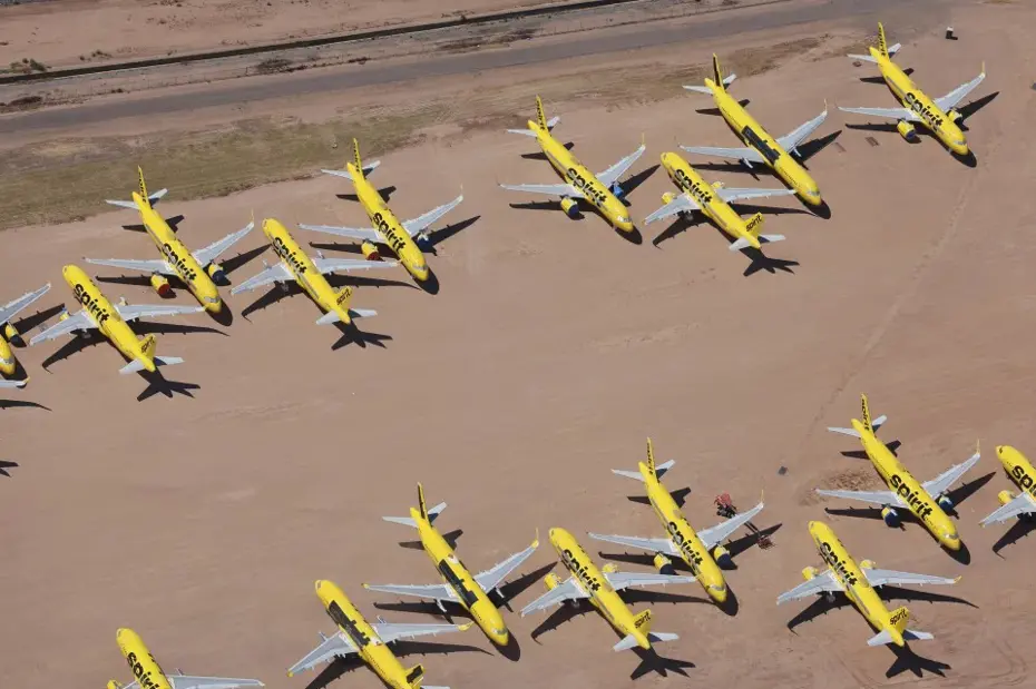 İflas Eden Spirit Airlines'ın 20 Milyon Dolarlık Motorlu Uçakları Çöle Terk Edildi
