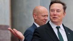 SpaceX Hisseleri Halka Arz Fiyatının Altına Geriledi