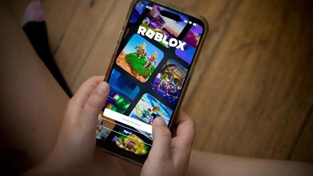Roblox, İlgi Görmeyen Görüntülü Görüşme Özelliği Connect'i Kapatıyor