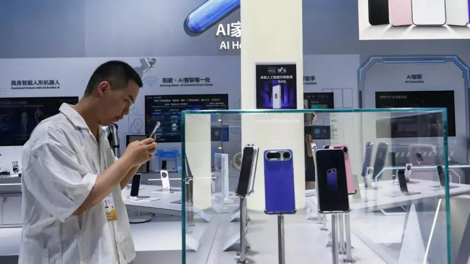 Akıllı Telefonlarda 'AI Agent' Dönemi: Üreticiler ve Uygulama Devleri Karşı Karşıya