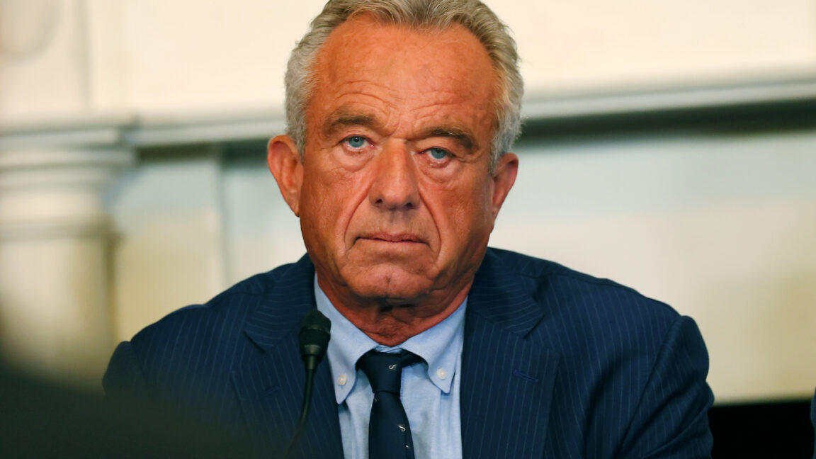 RFK Jr.'nin Seçtiği FDA Komitesi, Onaysız Peptitlerin Üretimine Onay Verdi