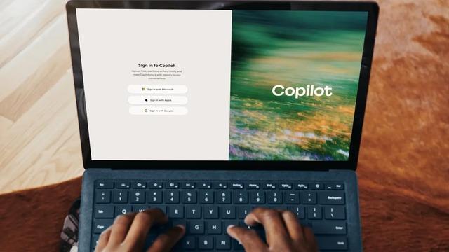 Microsoft'tan Stratejik Hamle: Tüm Copilot Özellikleri Tek Bir "Süper Uygulama"da Birleşiyor