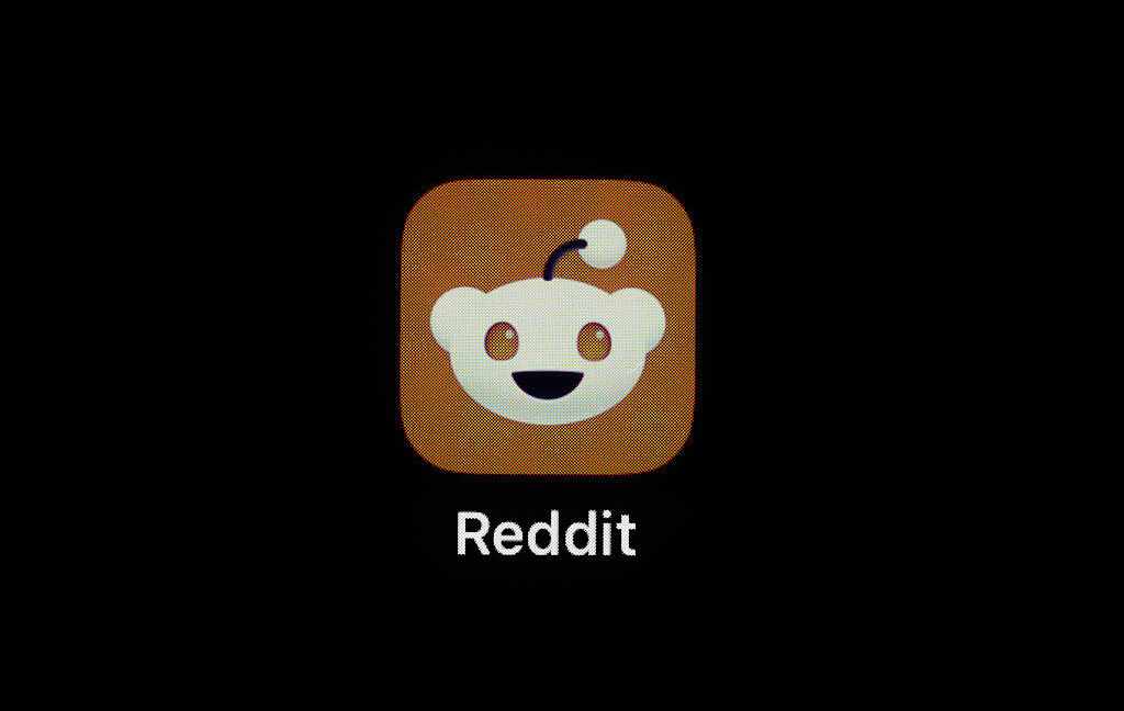 Reddit, Perplexity AI ve SerpApi'ye Karşı Açtığı Veri Kazıma Davasında Önemli Bir Zafer Kazandı