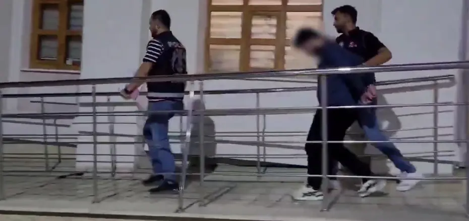 Cezaevinden Çıkıp Otomobil Çalan Şüpheli Antalya'da Yakalandı